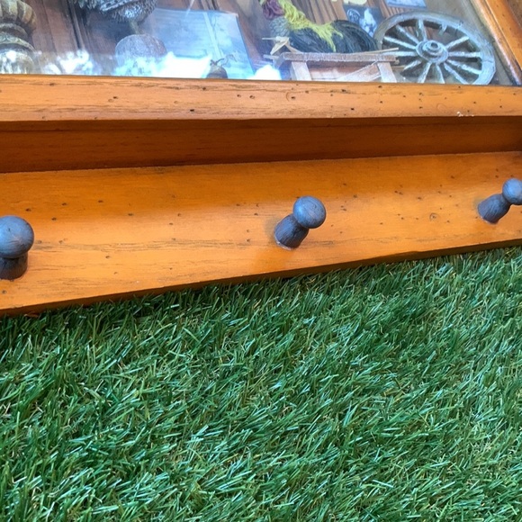 Late 90s Retro Chicken Farmhouse Theme Wooden Shadow Box With 3 Hooks Wall Art - Picture 6 of 17